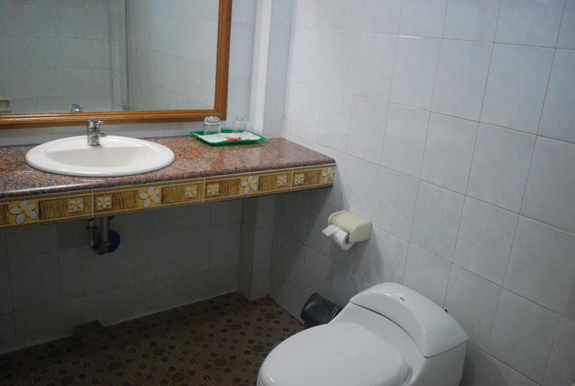 Hotel Sorga Cottages Kuta  Bilik gambar